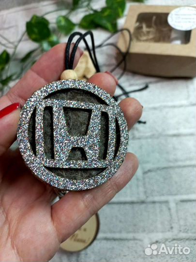 Автомобильный ароматизатор