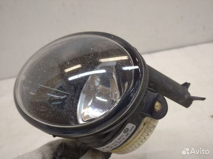 Фара противотуманная левая Volkswagen Touareg 2