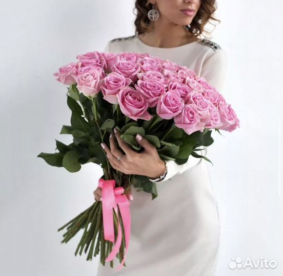 Розы с крупным бутоном