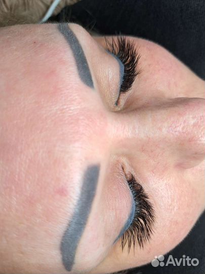 Наращивание ресниц модель