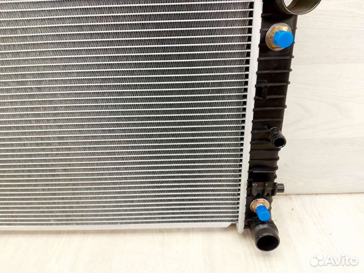 Радиатор охлаждения Mercedes S(W220) /CL(W215)