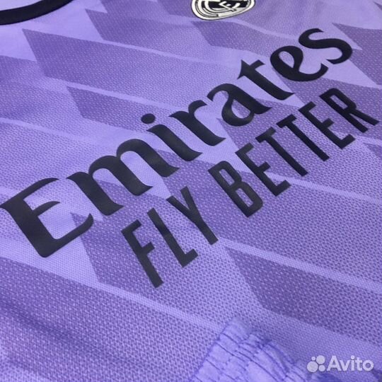 Футбольная форма Реал Мадрид 2022-2023 гостевая