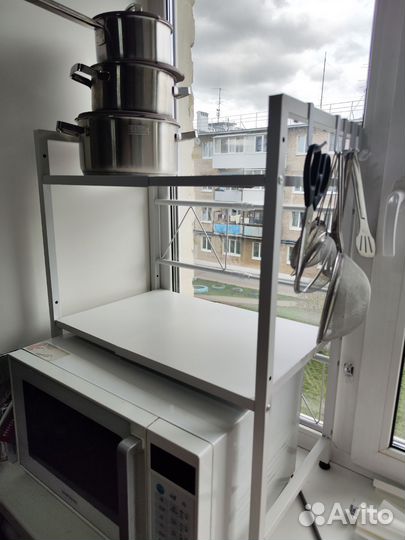 Полка раздвижная на кухню под микроволновку