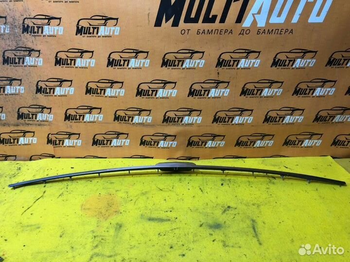 Хром крышки багажника задний Cadillac Escalade 4