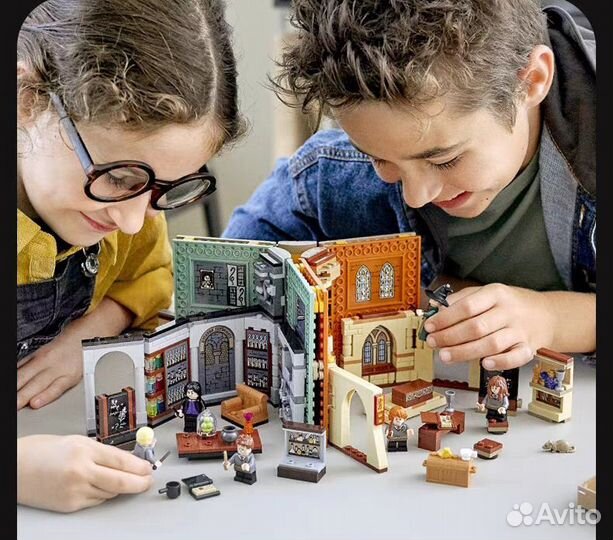 Lego 76385 Гарри Поттер Учёба в Хогвартсе