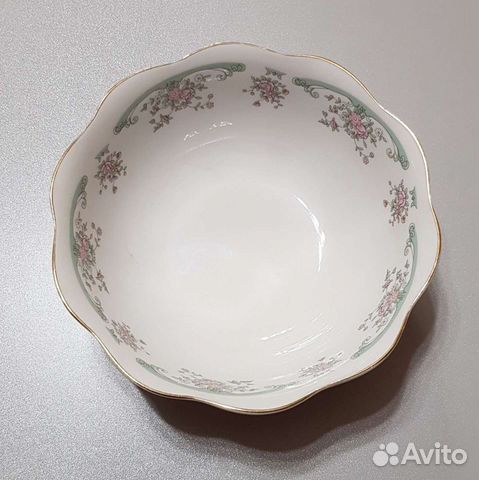 Салатник диаметром 20 см