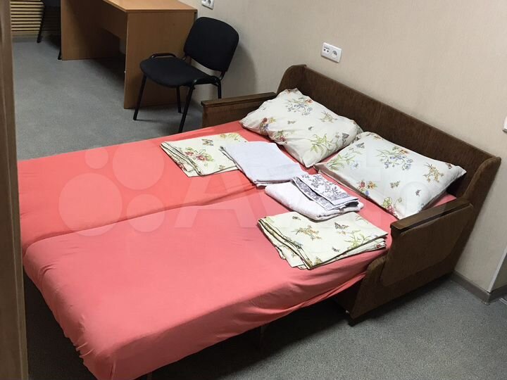 Комната 20 м² в 2-к., 1/4 эт.