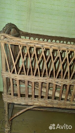 Люлька качка старинная плетеная