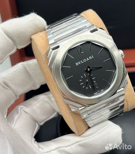 Красивые мужские наручные часы Bvlgari