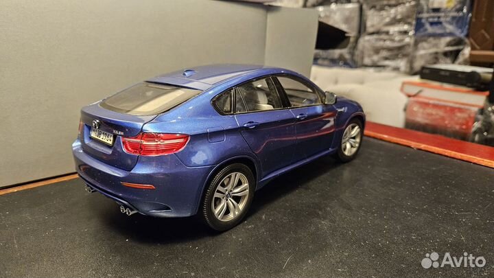 1:18 Kyosho BMW X6M E71 Blue