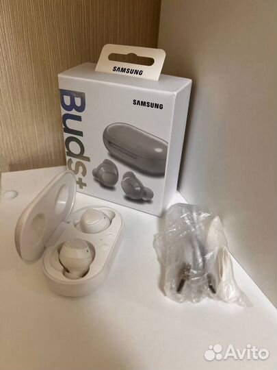Наушники Samsung galaxy buds plus беспроводные