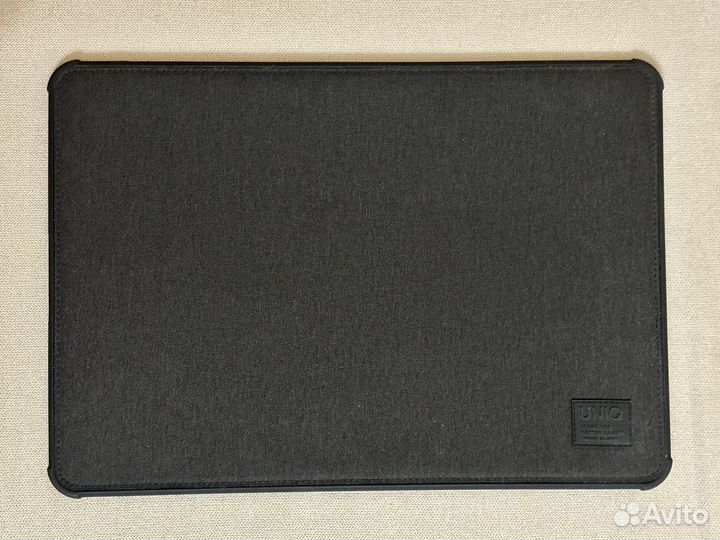 Чехол uniq папка для apple macbook pro 15''