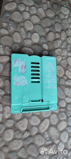 Подставка для книг