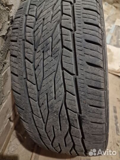 Continental ContiCrossContact LX2 215/50 R17