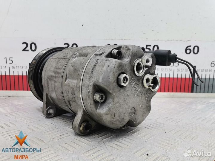 Компрессор кондиционера Volkswagen Golf 5 2003