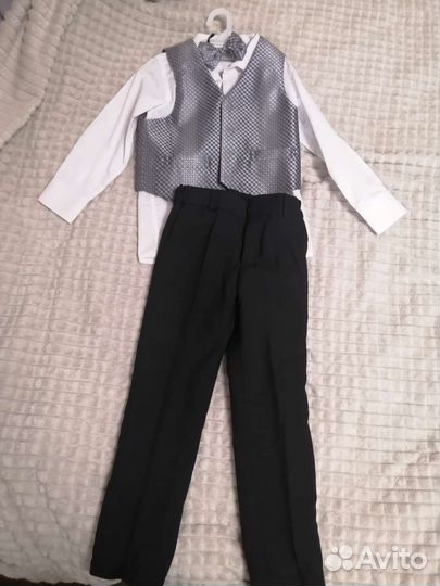 Костюм нарядный для мальчика 104