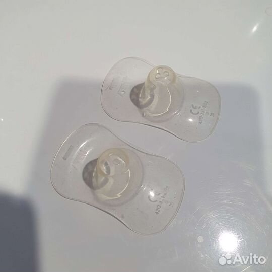 Накладки на грудь avent