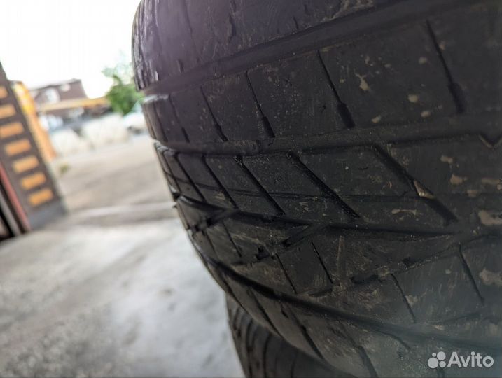 Goodyear EfficientGrip 255/45 R20