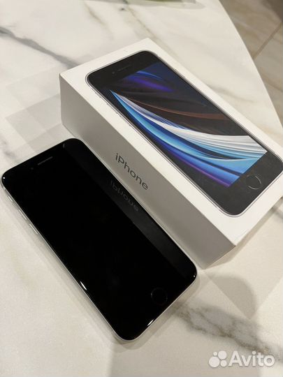 iPhone SE (2020), 64 ГБ