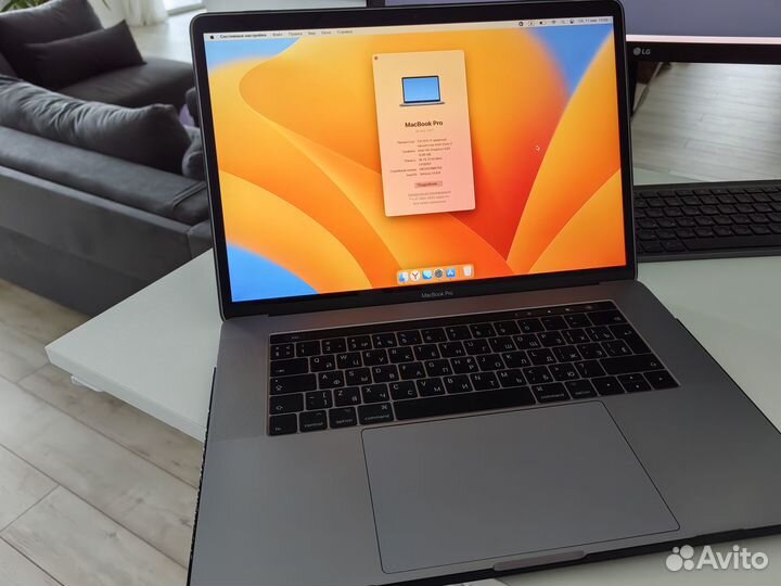 Apple MacBook Pro 15 Touch Bar i7/16/256 mptr2RU/A