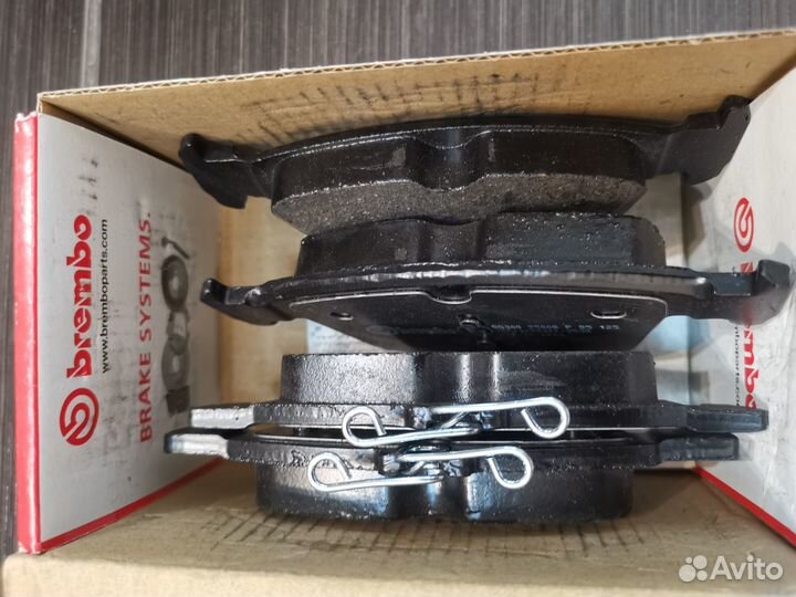 Задние колодки Brembo на VAG