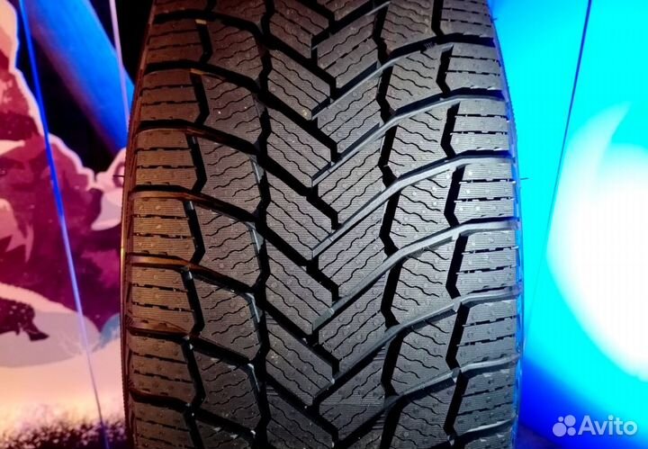 Michelin X-Ice Snow SUV 275/50 R22 115H