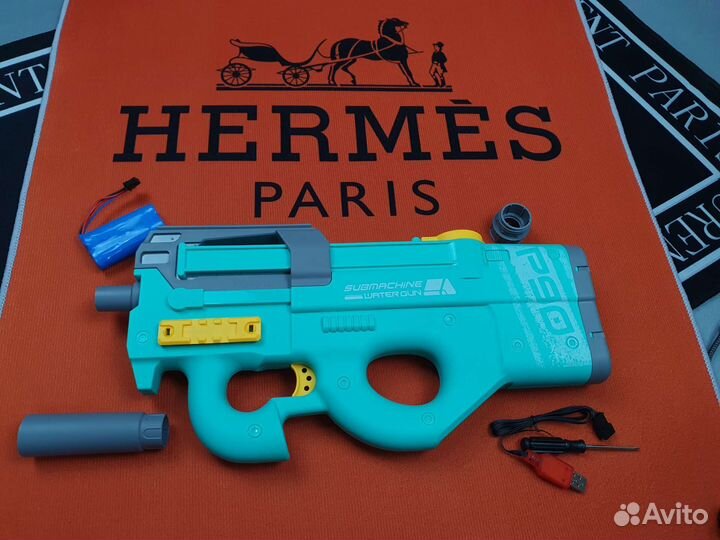 Водный пистолет электрический