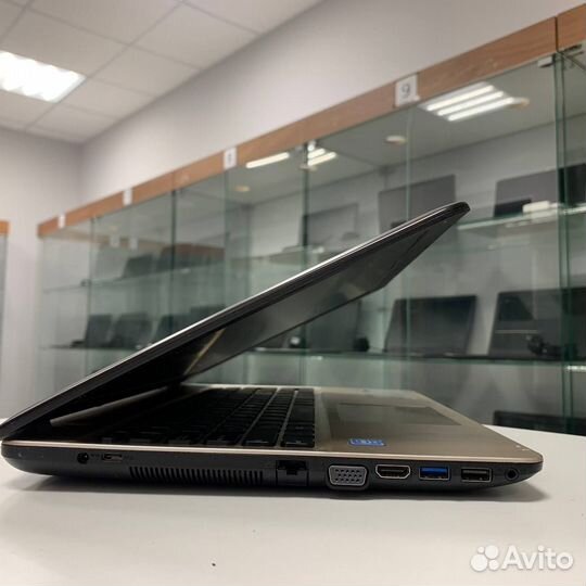 Ноутбук Asus (intel N3350/ 4gb ram/ SSD 256gb)