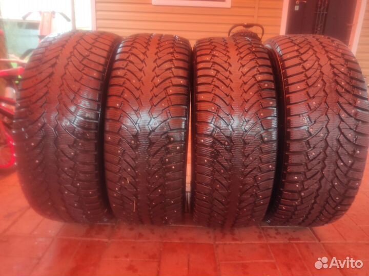 Pirelli Formula Ice 265/60 R18 110