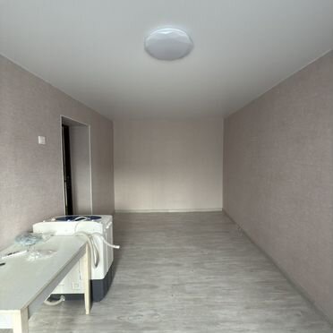 Комната 14,2 м² в > 9-к., 2/5 эт.