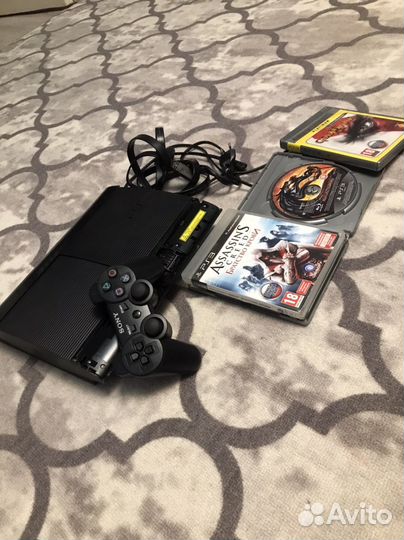 PlayStation 3 Super Slim 500gb