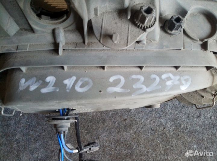 Фара левая Mercedes W210 1996