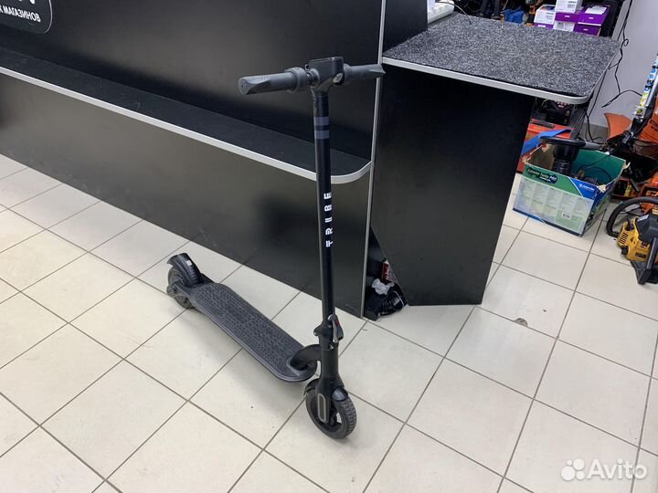 Электросамокат tribe BRO