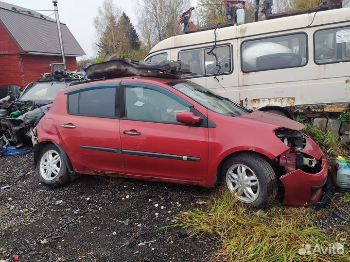 Renault clio 3 переднее правое крыло