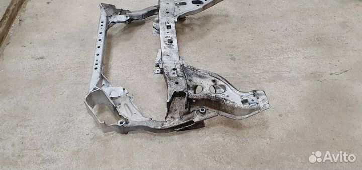 Подрамник передний BMW E90