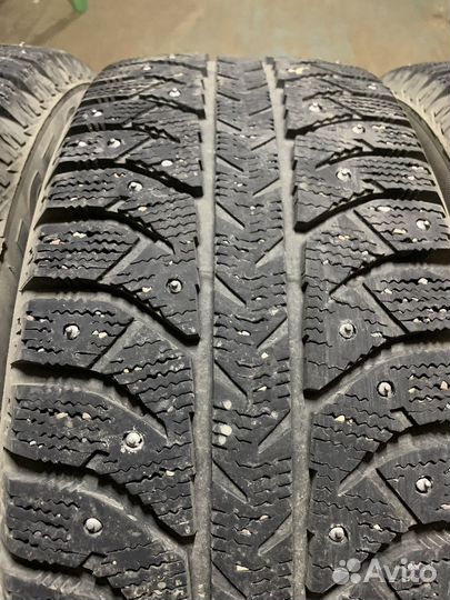 Bridgestone Ice Cruiser 5000 205/55 R16 91T