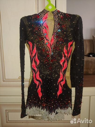 Купальник для художественной гимнастики