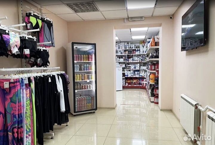 Продавец в спортивный магазин