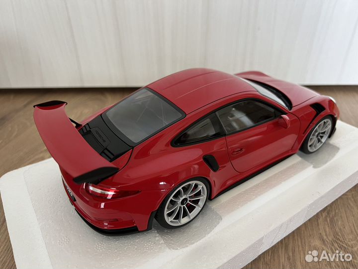 1/18 Autoart 78165 Porsche 911 (991) GT3 RS 2016