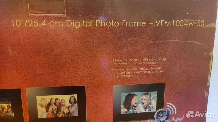 Цифровая фоторамка ViewSonic VFM1034w-50P