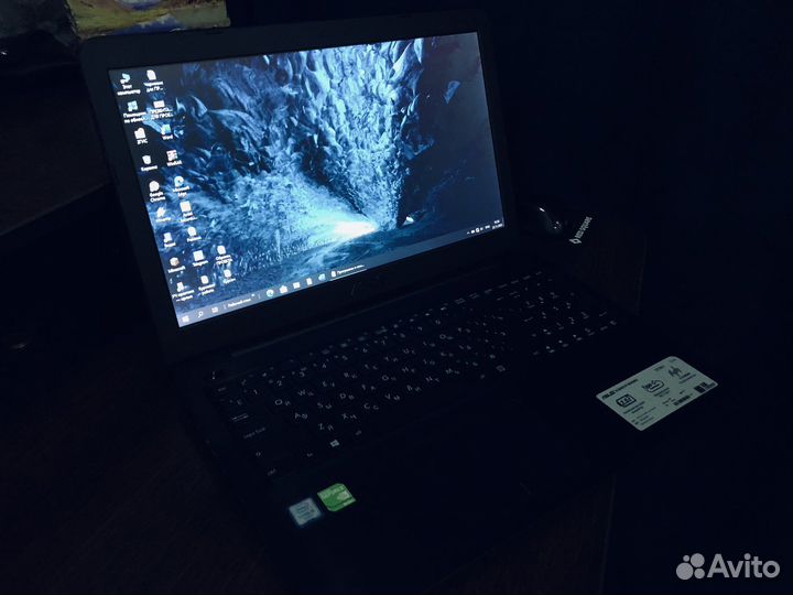 Ноутбук asus X556UB-XO35T