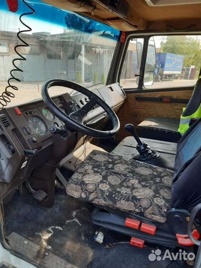 Mercedes-Benz 814, 1992