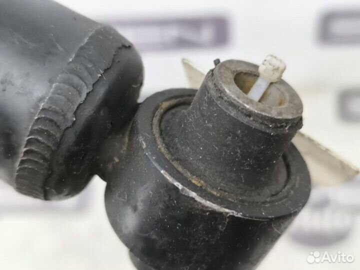 Амортизатор задний Toyota Corolla E150 2006-2012