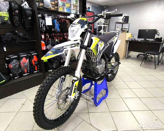 Apollo Tracker 250LE – надёжный эндуро, двигатель 250 см, высота седла 910 мм