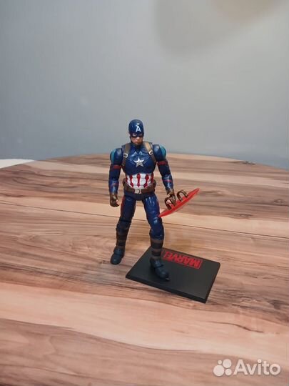 Коллекционная фигурка 