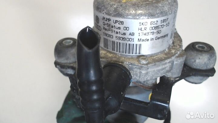 Насос вакуумный Volkswagen Golf 7, 2018