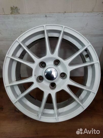 111) К-кт дисков литых R16 5х114,3/67,1/38