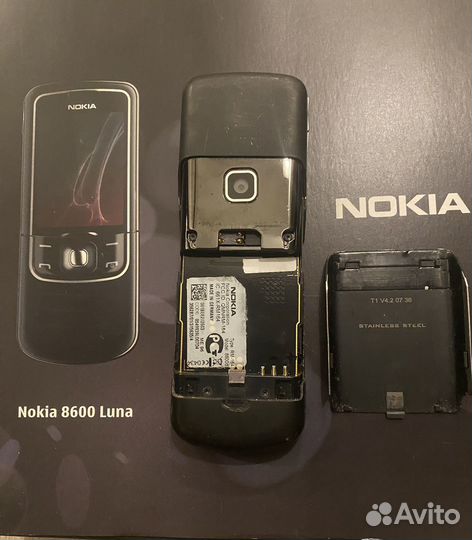 Nokia 8600 Luna