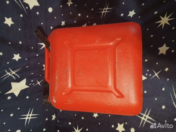 Канистра для бензина 20л