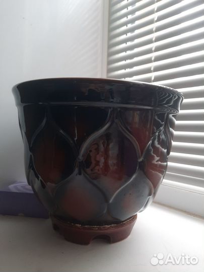 Кашпо для цветов керамическое